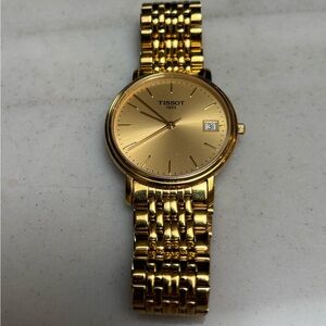 Vintage Tissot champagne dial quartz watch